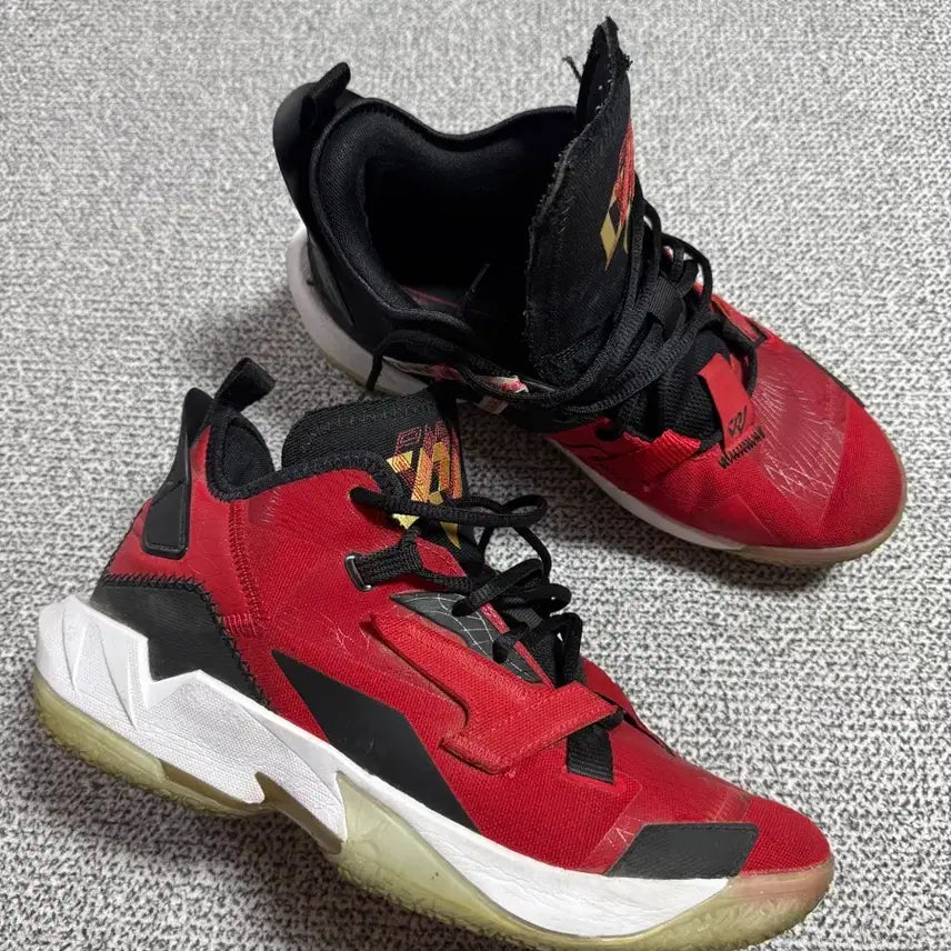 [BUNJANG] Air Jordan Why Not Zer0.4 PF 'Bred' Size 280 / 조던 와이 낫 제로 4 PF 브레드 280