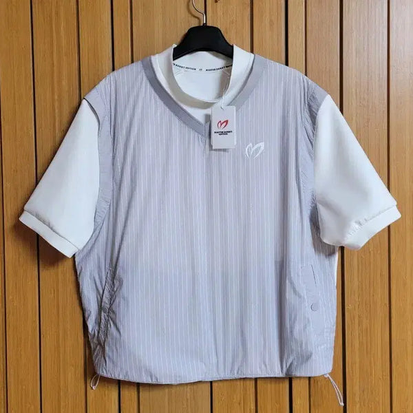 [BUNJANG] Master Bunny Edition Women's Embossed Logo Layered Short-Sleeve T-Shirt - Size 2 / 마스터바니 여성 백 엠보 로고 레이어 반팔 티셔츠 2 (새상품)
