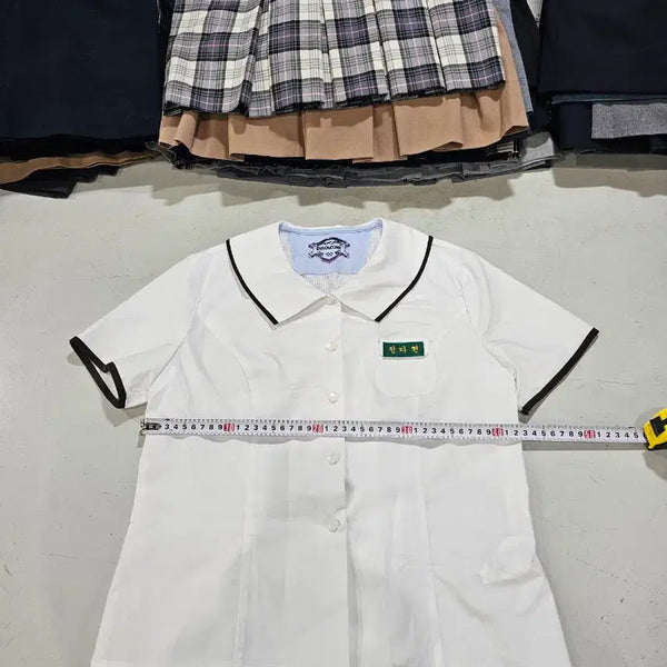 [BUNJANG] Used Women's School Uniform Short-Sleeve Shirt Size 100 / 중고여성 교복반팔셔츠 사이즈 100