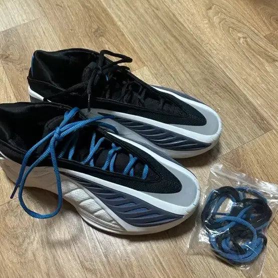 [BUNJANG] Adidas AE2 Anthony Edwards Basketball Shoes Cloud White Core Black 255 / 아디다스 AE2 농구화 255