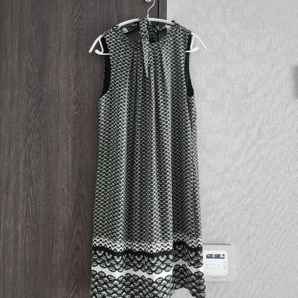[BUNJANG] H&M Halterneck Dress Size 38 / 새상품급) H&M 홀터넥 원피스 38사이즈  (55~날씬66)