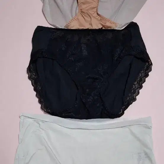 [BUNJANG] Women's Lingerie Set (3-Piece) / 여성 속옷 중고입니다