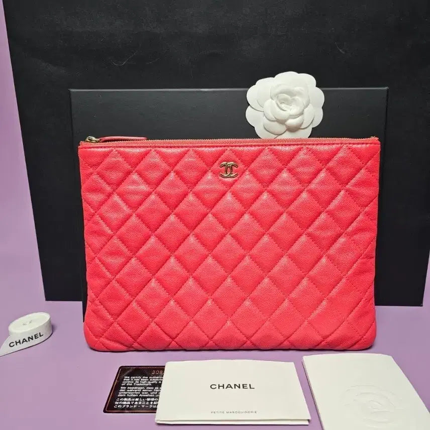 [BUNJANG] Chanel 30s Classic Gold Hardware Caviar Clutch Medium Rose Red / 샤넬 30번대 클래식 금장 캐비어 클러치 미듐 로즈레드