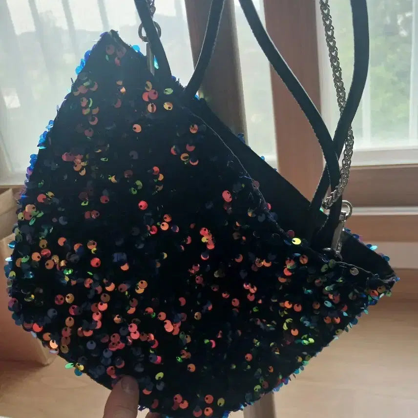 [BUNJANG] Sparkling Cubic Chain Crossbody Bag / 화려한 큐빅 체인 크로스백