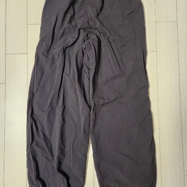 [BUNJANG] Uniqlo Wide Fit Jogger Pants - Size M / 유니클로 와이드핏 조거 팬츠 사이즈m여러 중고사이트에도 같이 판매하고