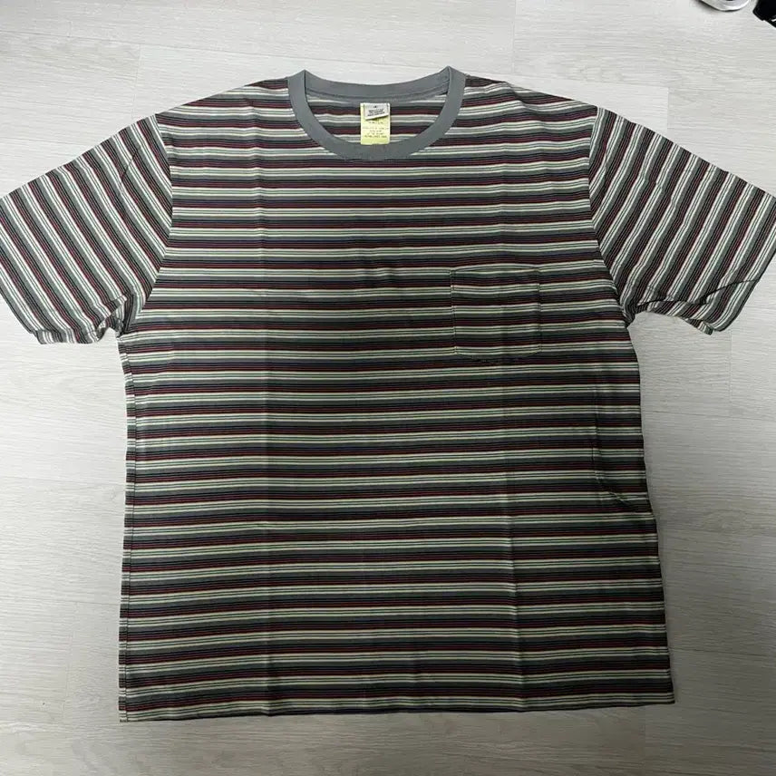 [BUNJANG] Kkxx Stripe Short Sleeve T-Shirt Size 3 / 카키스 스트라이프 반팔 3사이즈
