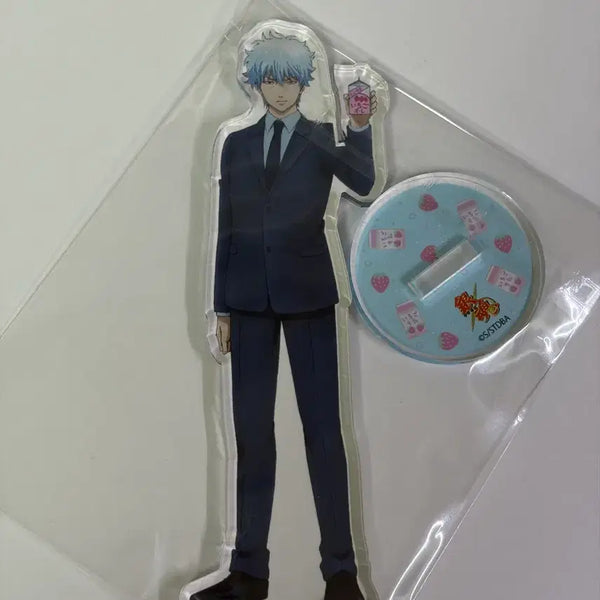 [BUNJANG] Gintama Gintoki Strawberry Milk Suit Acrylic Stand / 은혼 긴토키 딸기우유 정장 아크릴