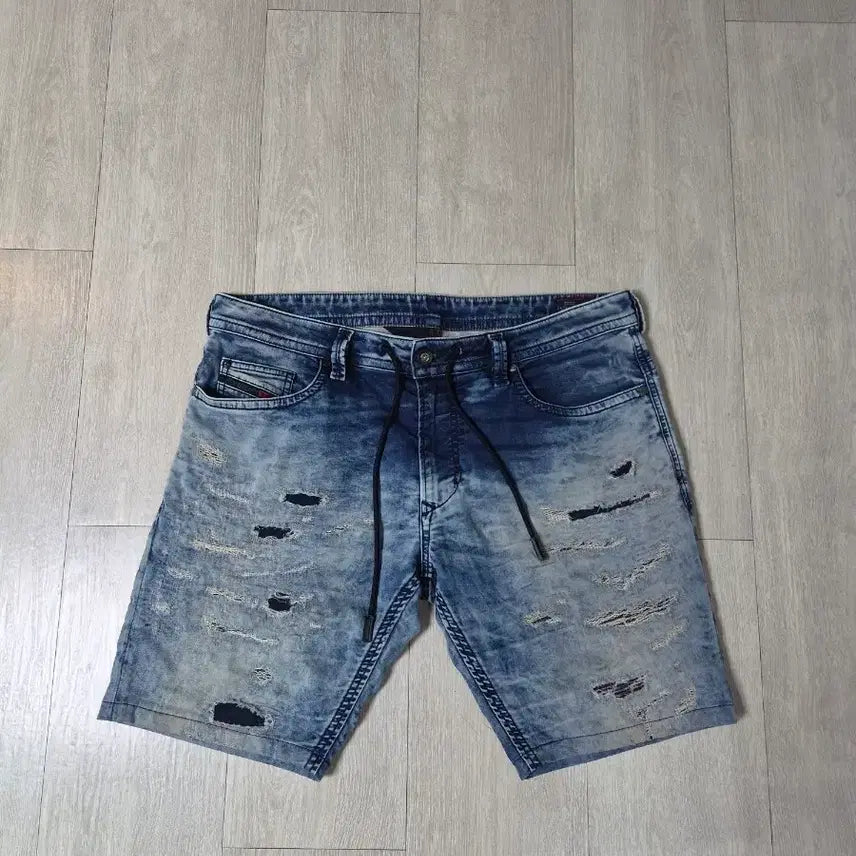 [BUNJANG] Diesel Men's Denim Shorts (Size 34) / (상태좋음)디젤 남성 데님 반바지(34)