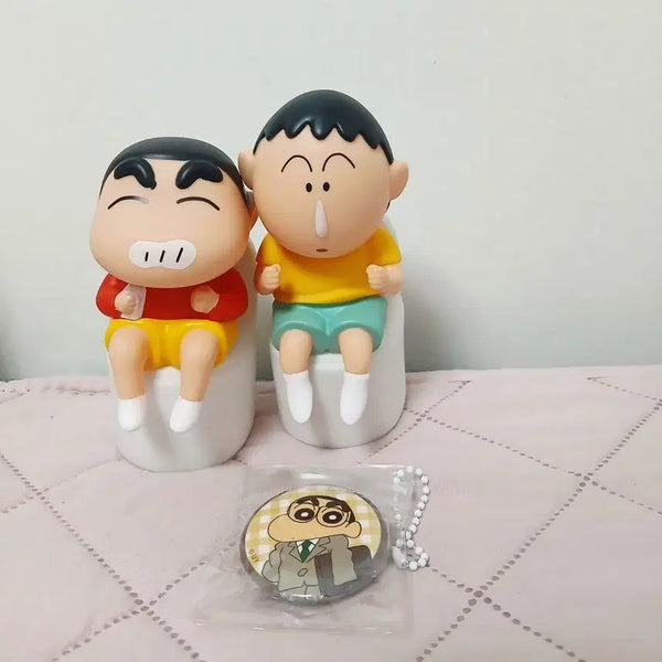 [BUNJANG] Crayon Shin-chan Figures + Badge Set / 짱구는못말려 피규어 2개 + 뱃지 세트