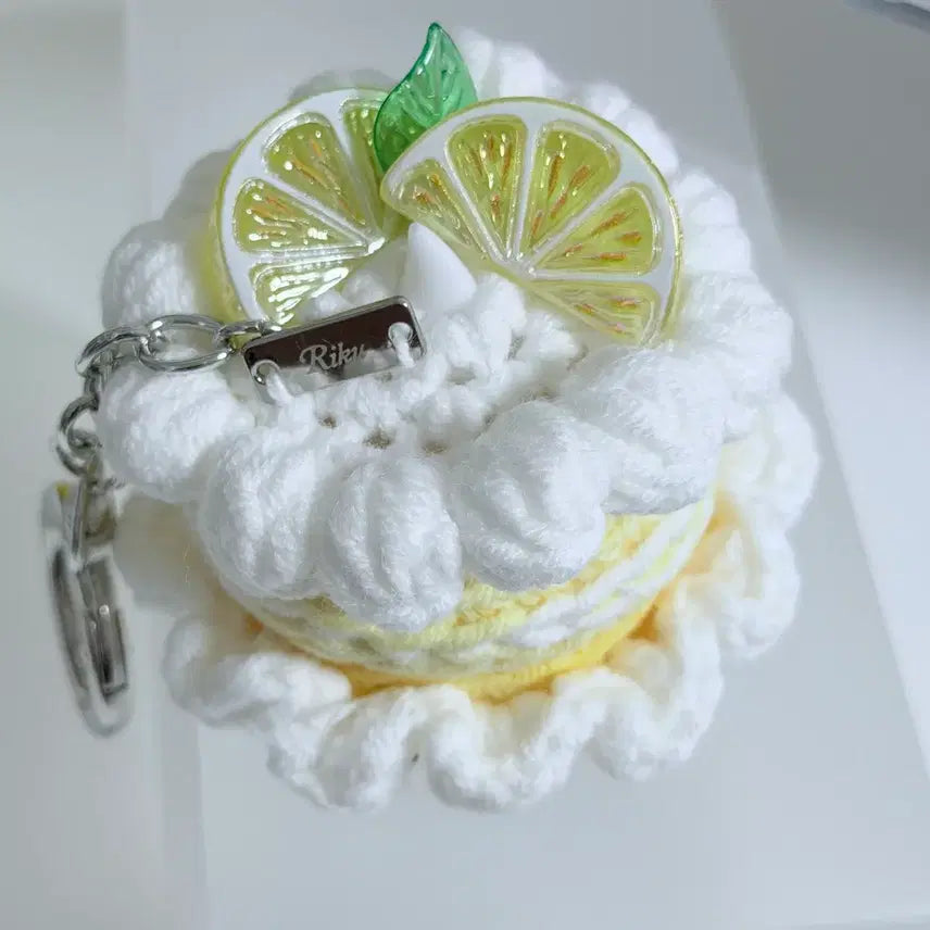 [BUNJANG] Riku 2026 Birthday MD Cake Keyring (No Photocard) / 2026년 리쿠 생일 엠디 케이크 키링(포카x)