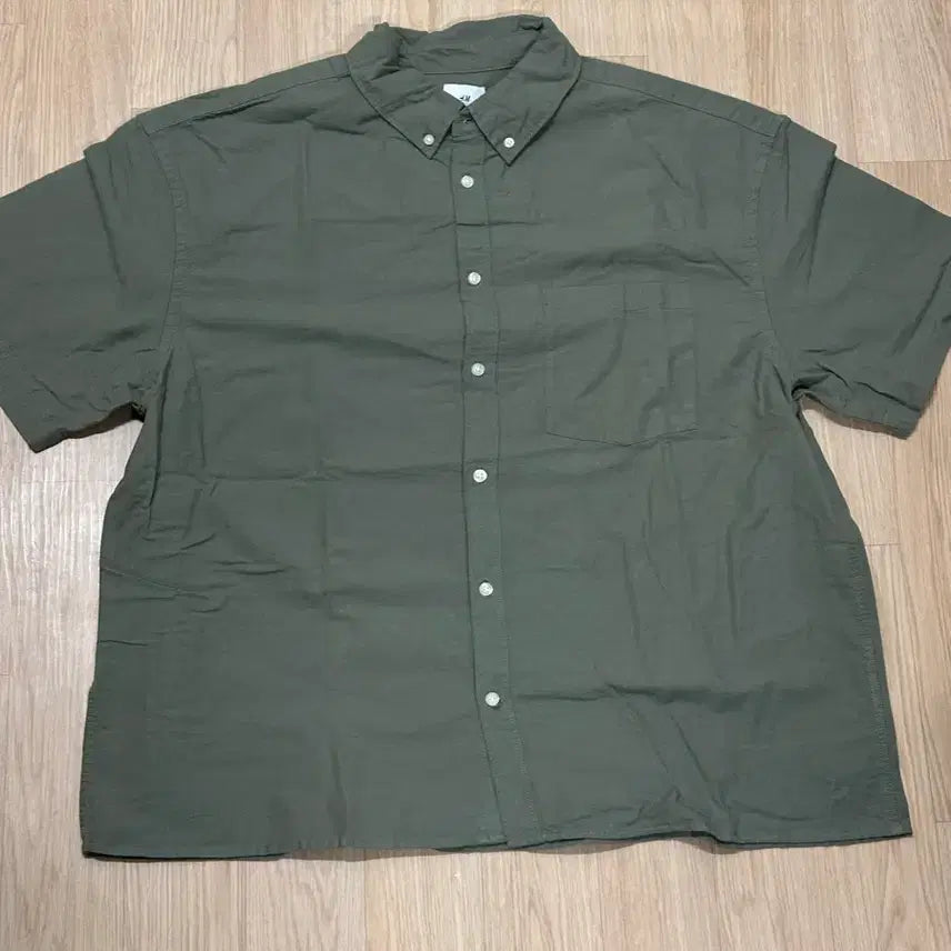 [BUNJANG] H&M Khaki Oversized Short-Sleeve Shirt XXL / H&M 카키색 오버사이즈 반팔셔츠 XXL