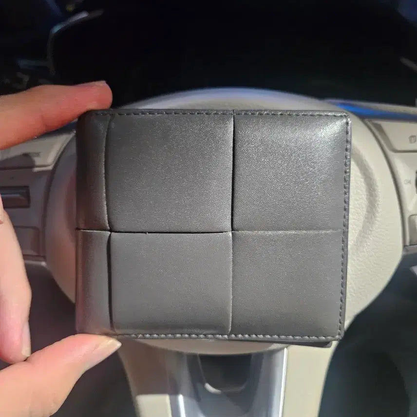 [BUNJANG] Bottega Veneta Bifold Wallet / 보테가베네타 반지갑