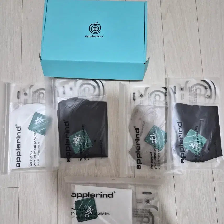 [BUNJANG] Apple Kind Mask Set (2 Masks + 2 Multifs + 1 Arm Sleeves) / 애플라인드 마스크 세트 5종 (마스크 2+멀티프2+화이트 팔토시).새상품