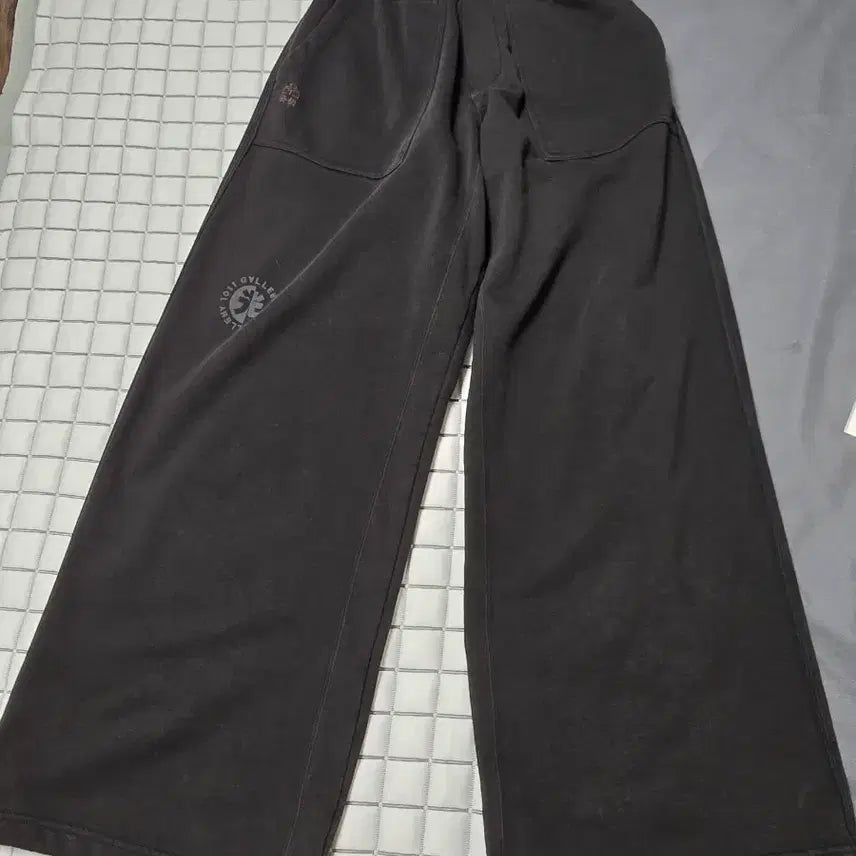 [BUNJANG] Polilu Fatigue Sweatpants Bleached Black Size 1 / 폴리테루 퍼티그 스웨트팬츠 블리치드블랙 1사이즈