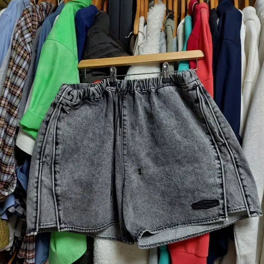 [BUNJANG] Wooyoungmi Washing Grey Denim Wide Fit Shorts / 우영미 워싱그레이 데님 와이드핏 숏츠 50