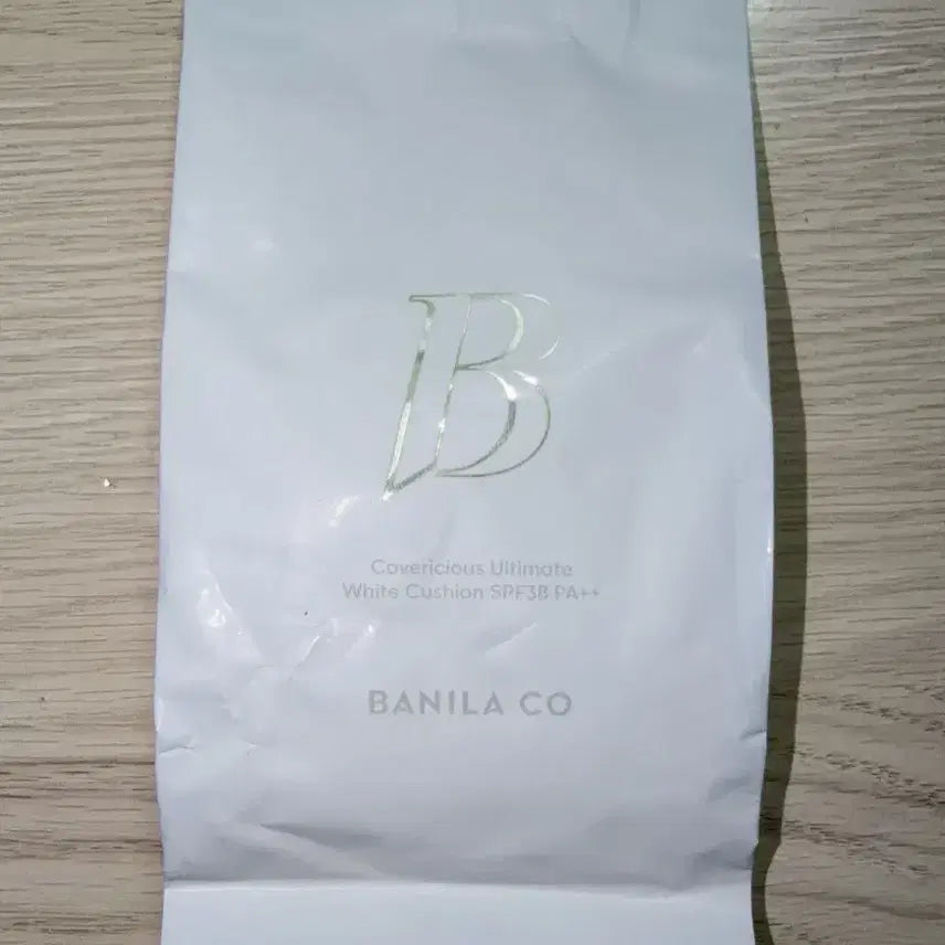 [BUNJANG] B. by BANILA Covericious Ultimate White Cushion SPF50+ PA++++ 19 Light (Refill Included) / 바닐라코 커버리셔스 얼티밋 화이트 쿠션 19라이트