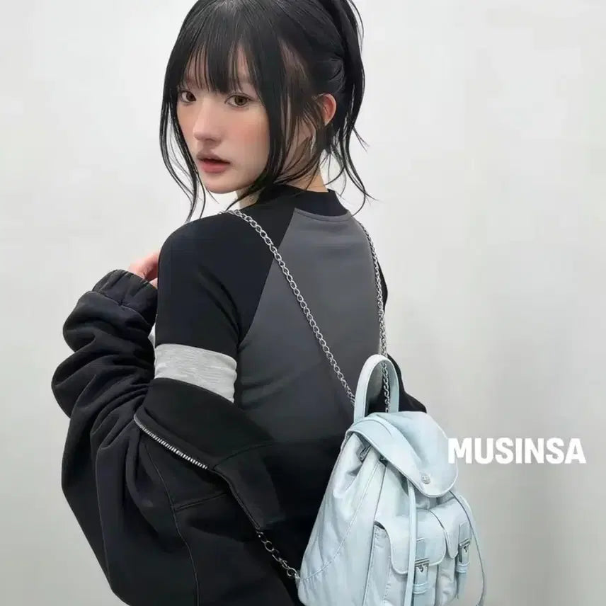[BUNJANG] The Barnet Mini Backpack Velvet Chain / 더바넷의 미니 백팩 벨벳 체인