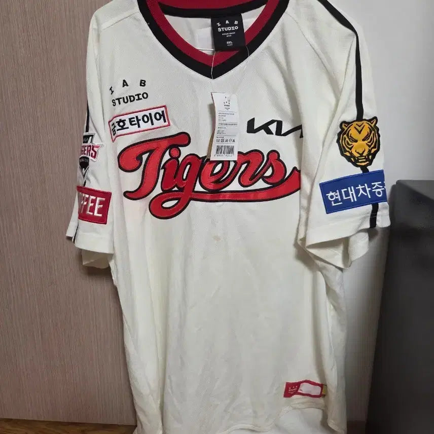 [BUNJANG] Kia Tigers Yoon Young-chul Icon Jersey / 기아타이거즈 아이콘유니폼 윤영철 마킹