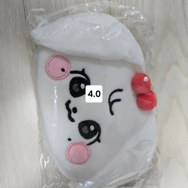 [BUNJANG] IVE Mini B Pop-up Cherry Jang Wonyoung Pouch / 아이브 미니브 팝업 체리 장원영 파우치 양도