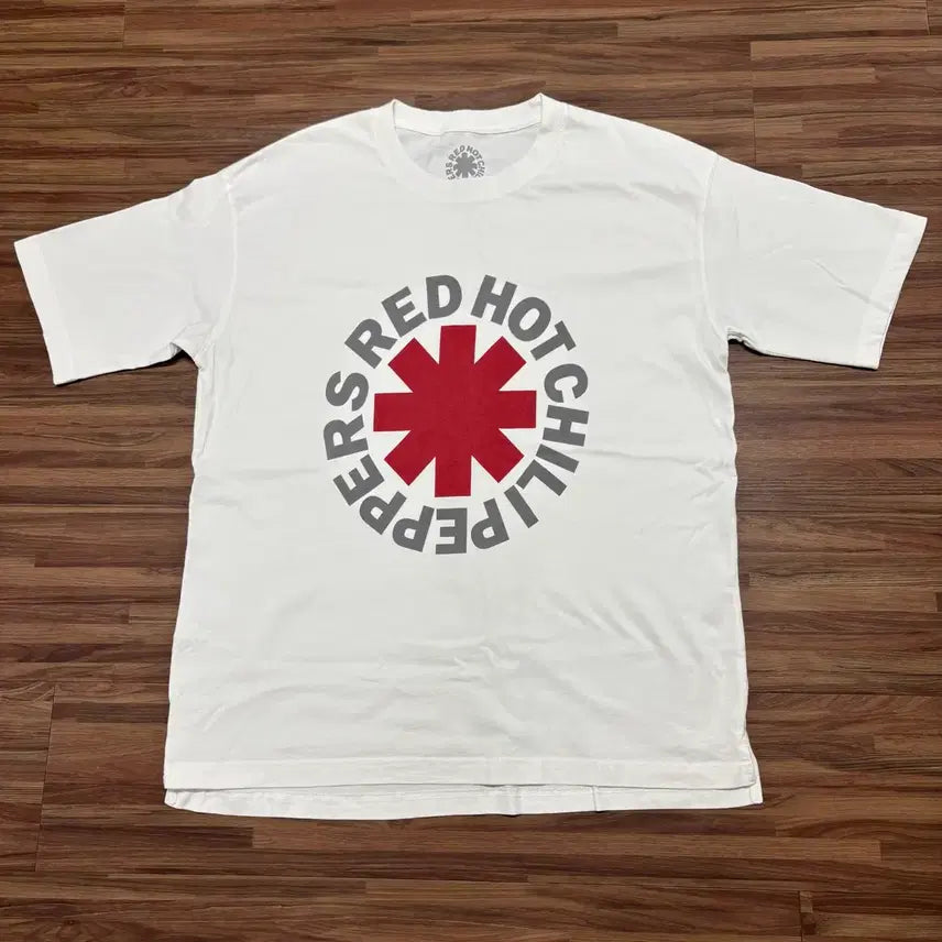 [BUNJANG] Red Hot Chili Peppers Vintage Band T-Shirt / 레드핫칠리페퍼스 rhcp 빈티지 밴드티 랩티 레드 핫 칠리 페퍼스