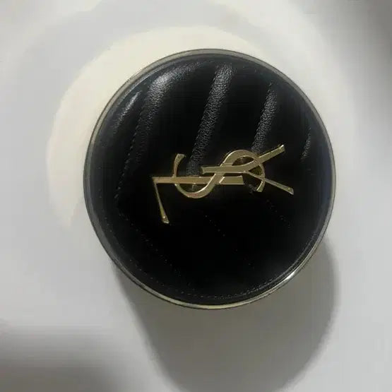 [BUNJANG] Yves Saint Laurent Cushion Case / 입생로랑 쿠션 케이스