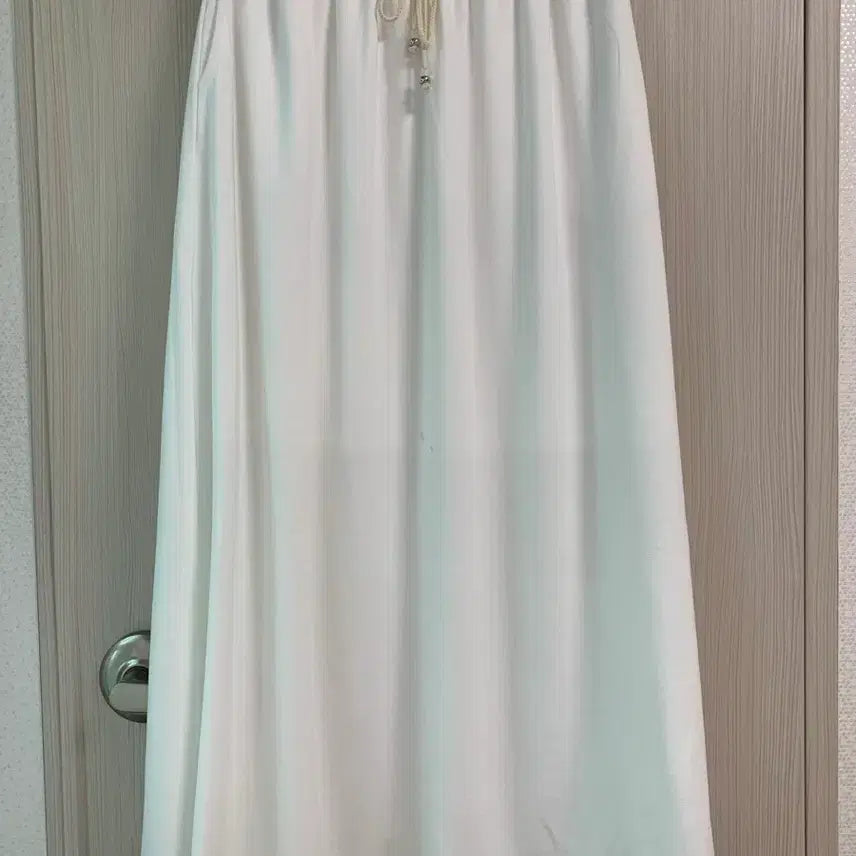 [BUNJANG] Poeto Easy Holiday Skirt Ivory / 포에토 이지 홀리데이 스커트 아이보리