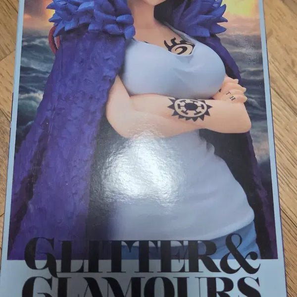 [BUNJANG] One Piece Glitter & Glamours Nico Robin Figure / 원피스 글리터&글래머러스 시리즈 로우 여성 버전 피규어 판매합니다.