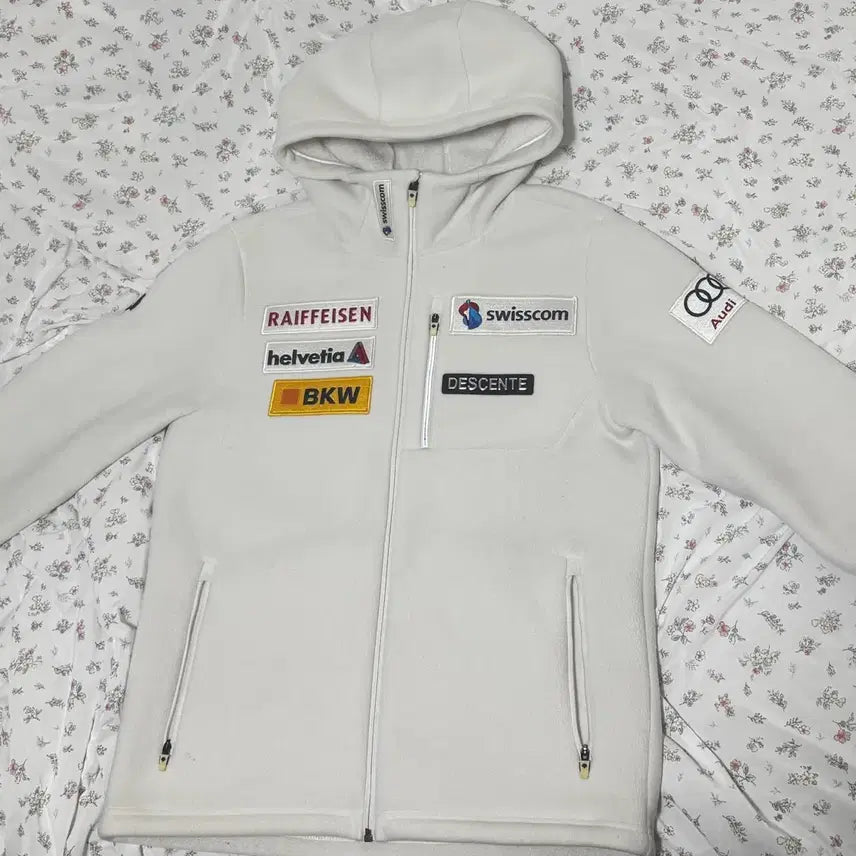 [BUNJANG] Descente Audi Replica Fleece Zip-Up Hoodie White / 데상트 아우디 레플리카 후드집업 후리스 하얀색 흰색