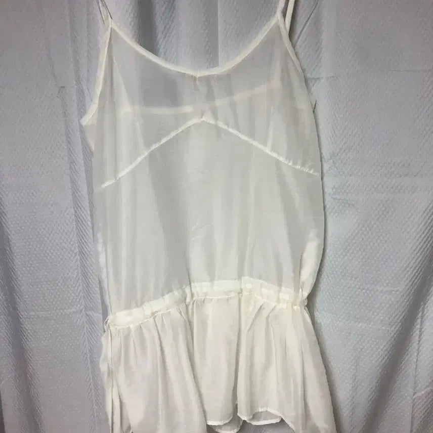 [BUNJANG] White Layered Sleeveless Top / 화이트 레이어드 슬리브리스