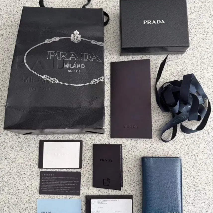 [BUNJANG] Prada Saffiano Leather Card Holder - Blue / 백화점) 프라다 사파이노 카드지갑