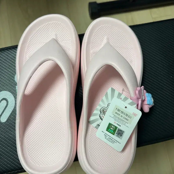 [BUNJANG] Sanrio Characters Thong Sandals / 산리오 캐릭터 쪼리 새상품