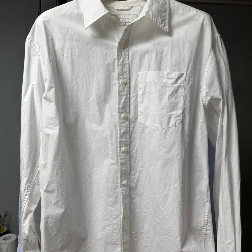 [BUNJANG] Union Blue Laundry Shirt (White or Sky Blue) + 2 T-Shirts / [S] 유니온블루 런드리 셔츠 화이트 or 스카이블루 + 반팔 2장