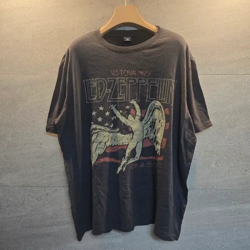 [BUNJANG] Led Zeppelin Official 1975 U.S. Tour T-Shirt XL / LED ZEPPELIN 오피셜굿즈. 정품. 티셔츠.