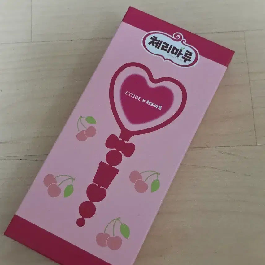 [BUNJANG] Etude x Binggrae Cherry Maru Heart Mirror / [새상품] 에뛰드 빙그레 체리마루 하트 거울