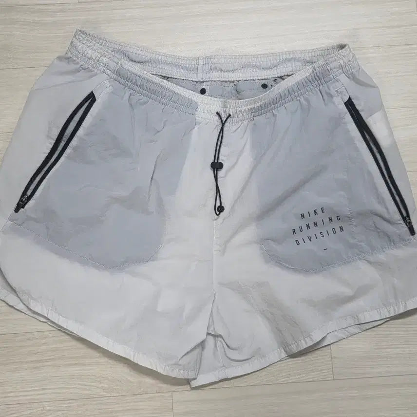 [BUNJANG] Nike Running Division Shorts White L / 나이키 러닝 디비전 쇼츠 흰색 L