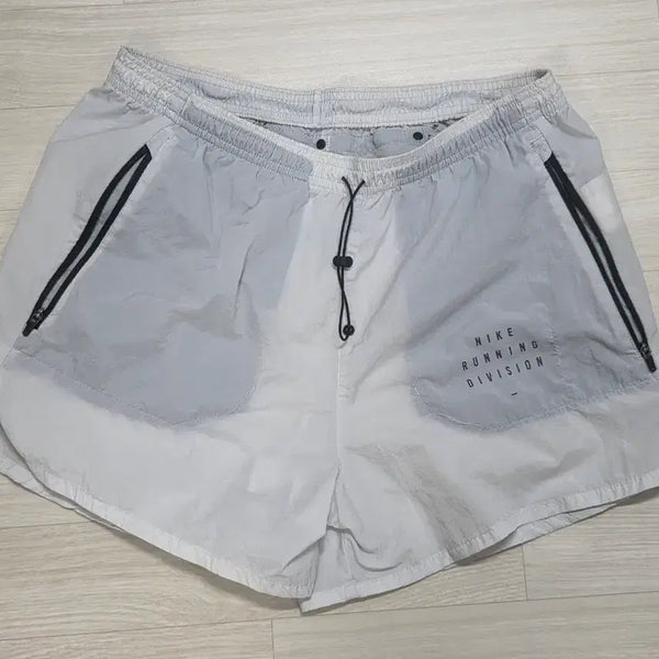 [BUNJANG] Nike Running Division Shorts White L / 나이키 러닝 디비전 쇼츠 흰색 L