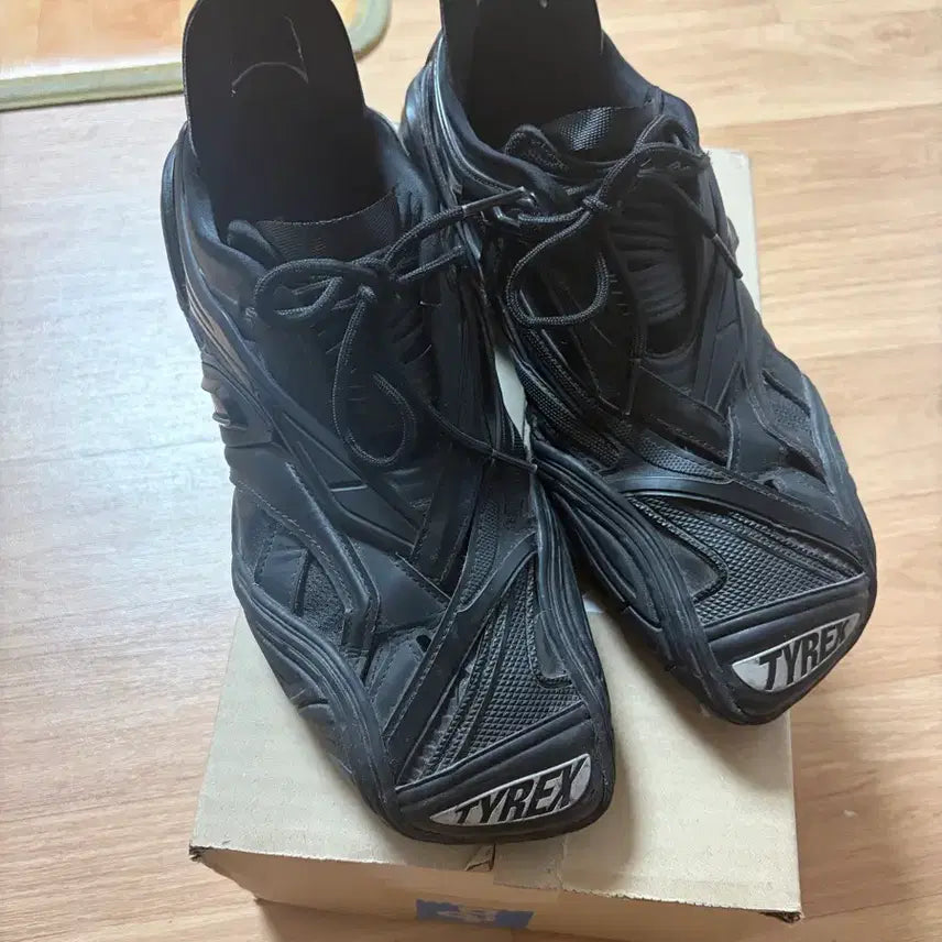 [BUNJANG] Balenciaga Tyrex Sneakers / (42)발렌시아가 타이렉스 스니커즈 신발
