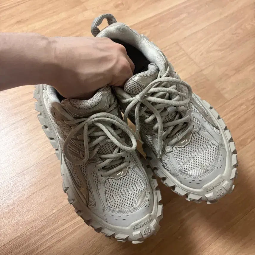 [BUNJANG] Balenciaga Defender Sneakers Beige Size 40 / (40)발렌시아가 디펜더 스니커즈 신발 베이지