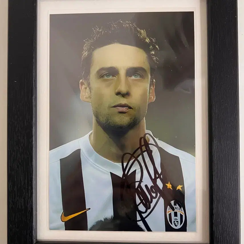 [BUNJANG] Claudio Marchisio Autographed Framed Photo / 축구선수 마르키시오 친필 싸인 액자
