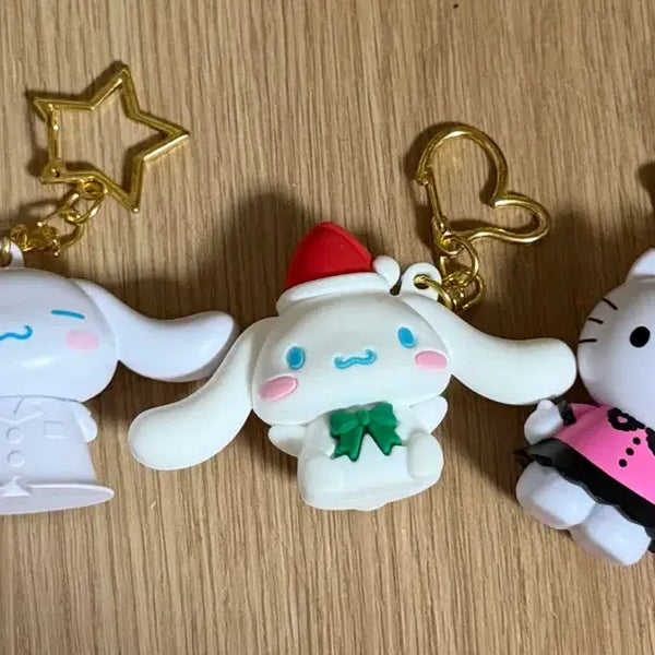 [BUNJANG] Sanrio Cinnamoroll & Hello Kitty 3-Piece Keychain Set / 산리오 시나모롤/헬로키티 키링 3종 세트