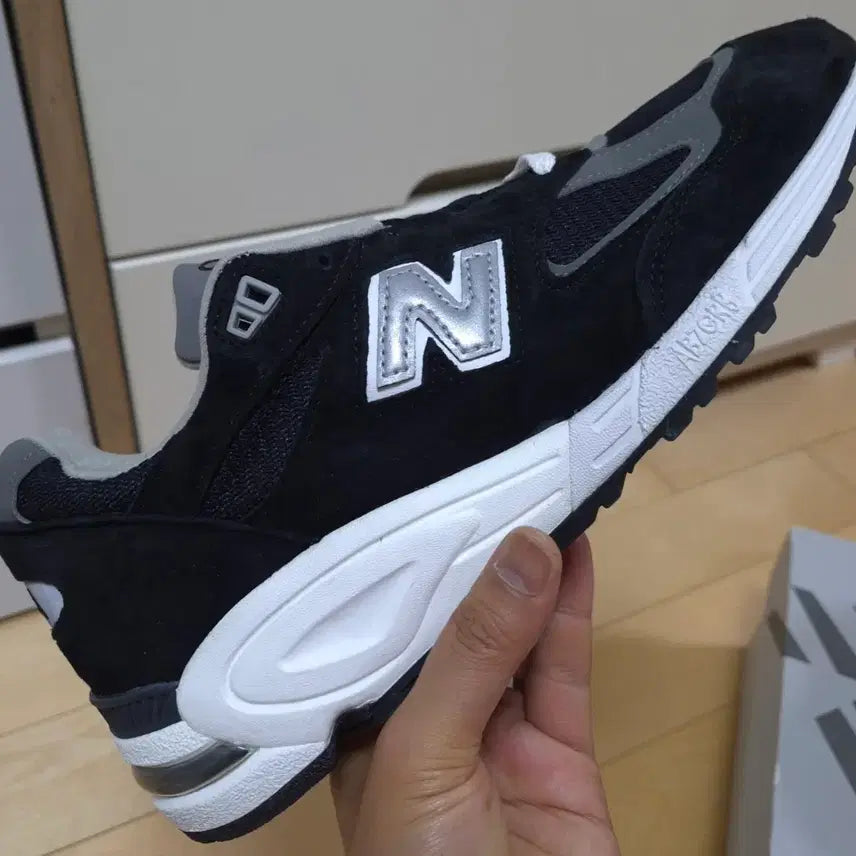 [BUNJANG] New Balance 990v2 Black Sneakers / (275)뉴발란스 990V2 블랙