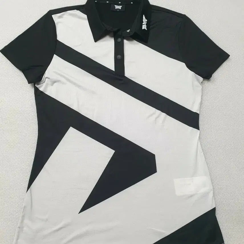 [BUNJANG] PXG Women's Short Sleeve Collared Golf Shirt Black/White / PXG 반팔 카라티 셔츠 블랙 화이트 66 여성90