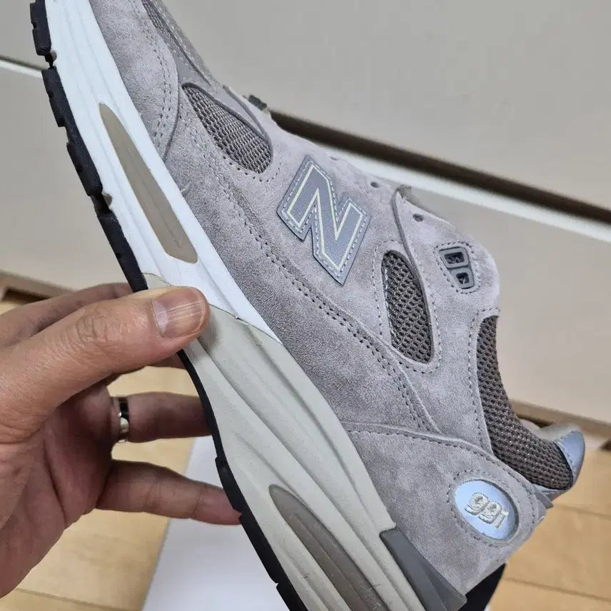 [BUNJANG] New Balance x Kith 991v2 Moonrock Sneakers / (275)뉴발란스 X 키스 991V2 문락