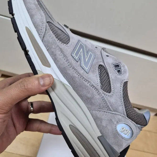 [BUNJANG] New Balance x Kith 991v2 Moonrock Sneakers / (275)뉴발란스 X 키스 991V2 문락