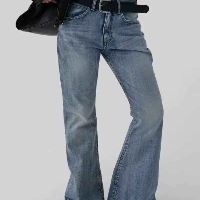 [BUNJANG] Autumn Low Flare Bootcut Denim Jeans Light Blue L / 어텀 로우 플레어진 연청 부츠컷 데님