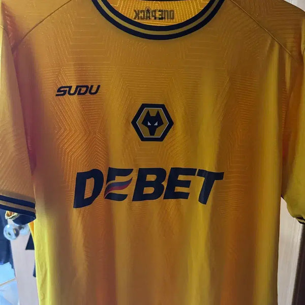 [BUNJANG] Wolverhampton Wanderers 2024-25 Official Home Football Jersey (XL) / 정품울버햄튼 홈 유니폼 24-25 판매