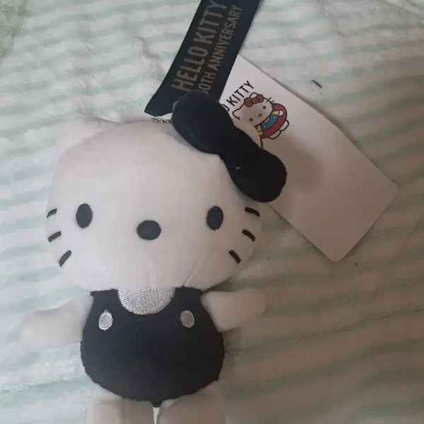 [BUNJANG] Sanrio Hello Kitty 50th Anniversary Doll Keychain / 정품헬로키티 50주년 기념 인형키링