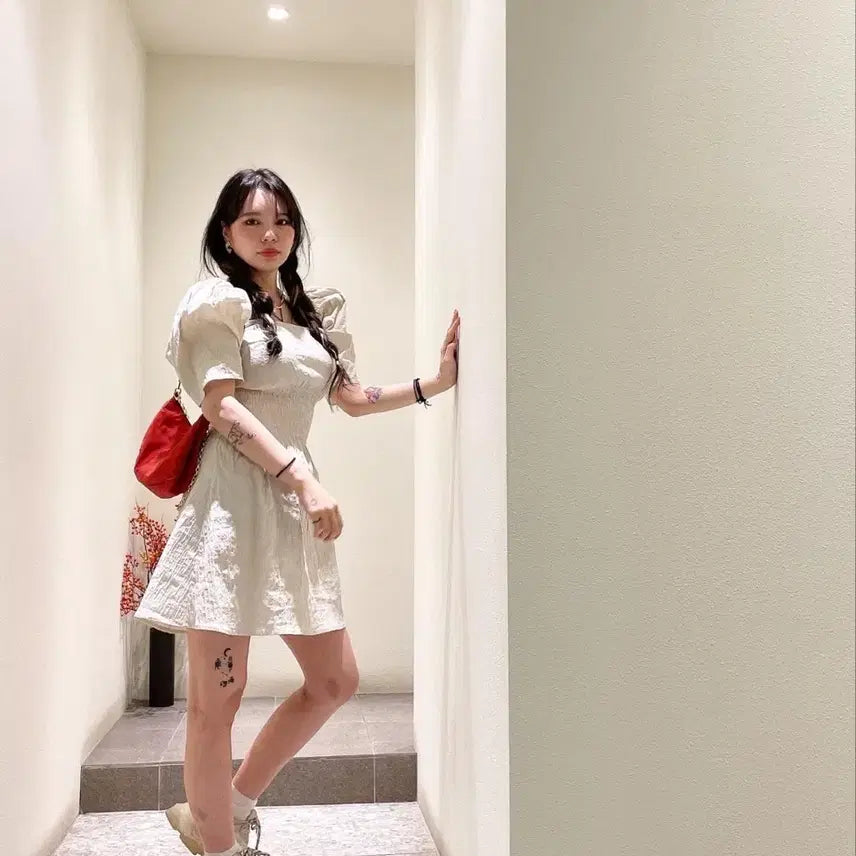 [BUNJANG] ANNA QUAN Off-Shoulder Mini Dress / ANNA QUAN 오프숄더 원피스