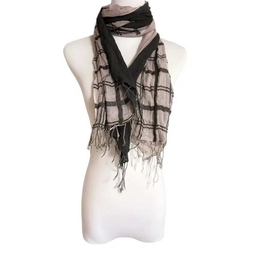 [BUNJANG] Hime Gyaru Layered Tassel Muffler in Pink and Black / 일본 히메갸루 연핑크 앤 티탄체크 블랙 레이어드 태슬 머플러