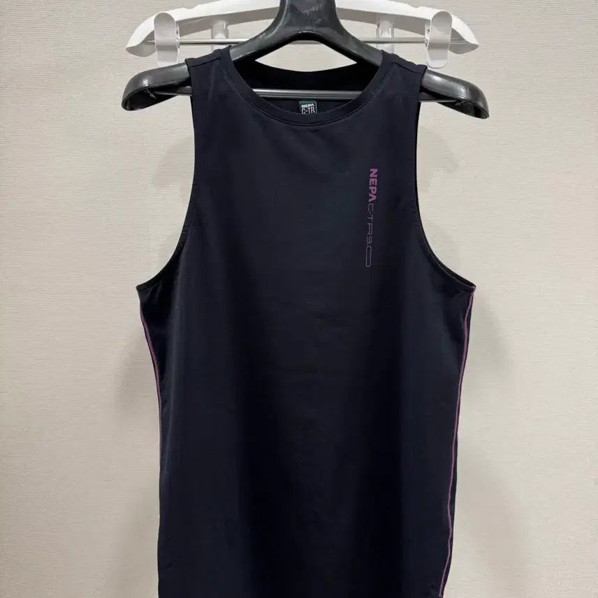 [BUNJANG] Nepa Sleeveless T-Shirt Size S / 네파 민소매 반팔티셔츠 90사이즈